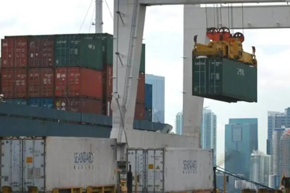 Importações da China geram 5,2 milhões de empregos no Brasil, aponta estudo.